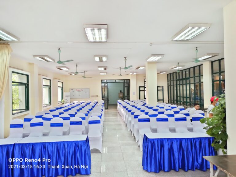 cho thuê bàn ghế 